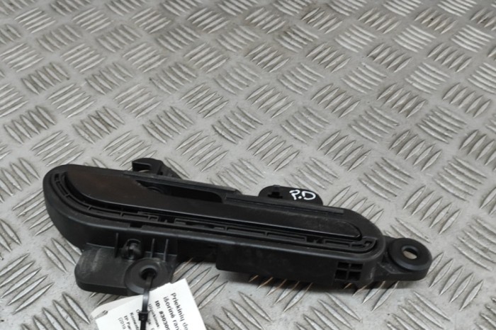 M&acirc;ner exterior ușă dreapta față TESLA MODEL Y 2021 OEM: 1528115-00-D | 30309312