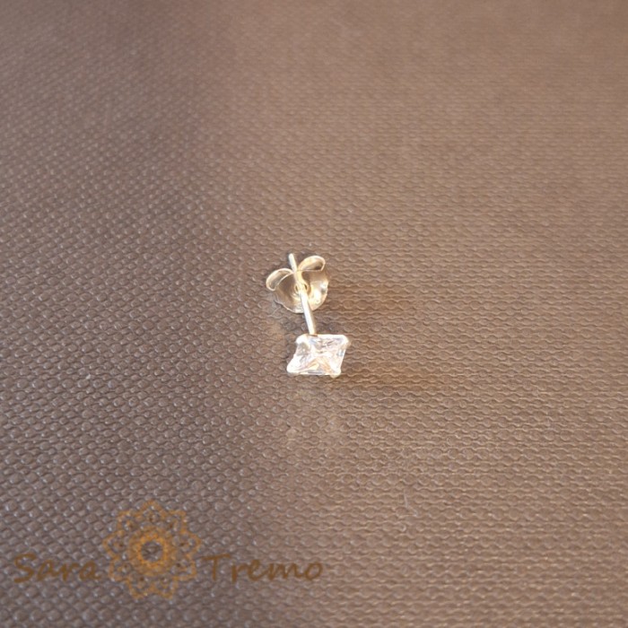 Cercel Unisex Argint 925 cu Cristal Zirconia Alb Patrat, 4 mm