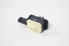 Senzor de impact lateral st&acirc;nga BMW 4 Coupe F32, F82 2017 OEM: 9217711 3156815
