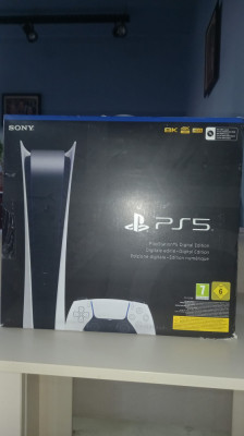 PS 5 Nou foto