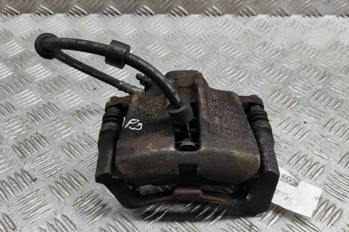 Etrier de fr&acirc;nă dreapta față VW GOLF III Cabriolet 1E7 2001 OEM: Cabrio | 29773070