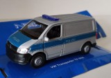 Macheta Volkswagen Transporter T6 Van Politia Germana 2016 - Welly 1/40 VW, 1:32