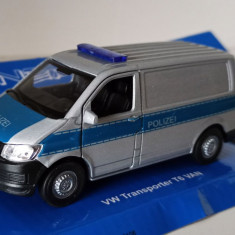 Macheta Volkswagen Transporter T6 Van Politia Germana 2016 - Welly 1/40 VW