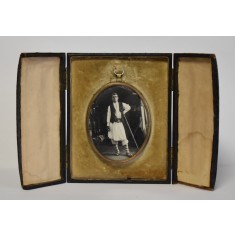 Rama veche cu fotografia lui Petrache Lupu de la Maglavit - cca.1935