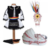 Set costum national fetita, trusou botez landou si lumanare, decor traditional,