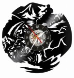Ceas de perete din disc vinil, Tematică ATV / Off-Road, Design Aventură pe Munte, Negru