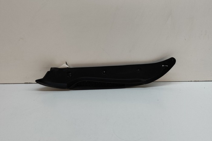 Aripa de plastic dreapta față PORSCHE Taycan 2022 OEM: 9J1854778A | 31802100