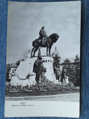 218- Cluj-Napoca - Statuia lui Matei Corvin / carte postala circulata RPR foto