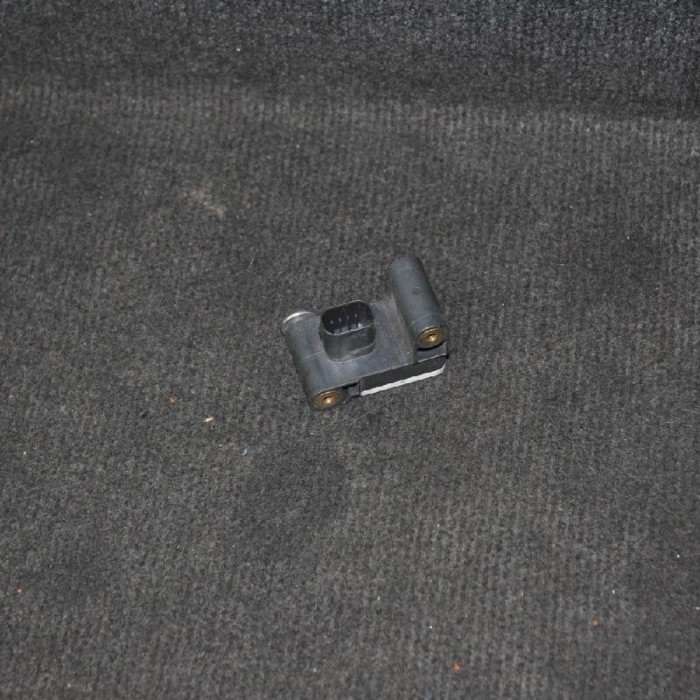 Senzor de impact st&acirc;nga față BMW 3 E90 2009 OEM: 6911003 2120451