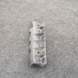 Suport prag lateral AUDI A5 8T3 2011 OEM: 8T0853921 10000367
