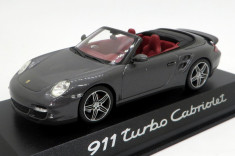 Minichamps Porsche 911 Turbo cabriolet ( Tansanit silver ) 2008 1:43 foto