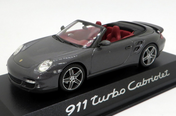 Minichamps Porsche 911 Turbo cabriolet ( Tansanit silver ) 2008 1:43