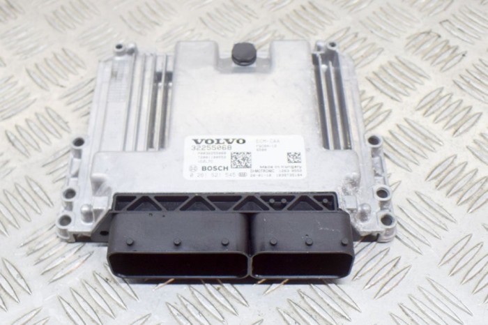 Unitate de control motor VOLVO XC40 536 2020 OEM: 1039T35184,P0032255068,0261S21545,32255068 12068727