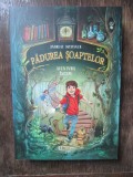 PADUREA SOAPTELOR , CARTEA I : AVENTURA INCEPE de ANDREAS SUCHANEK , ilustratii de TIMO GRUBING , 2023