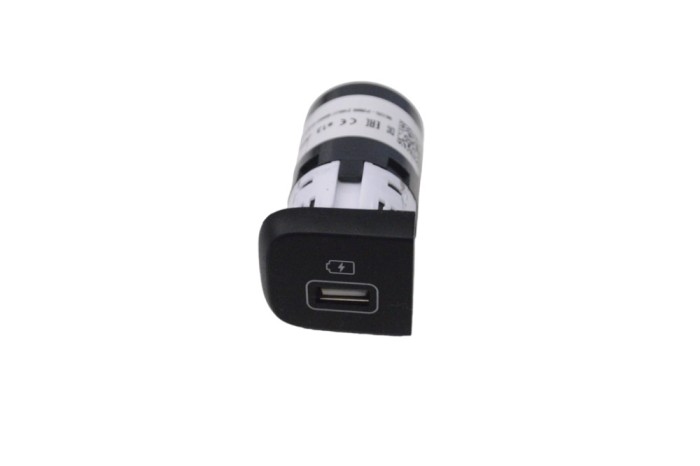 USB KIA SORENTO IV MQ4, MQ4A 2021 OEM: 96125-P2000 22406767