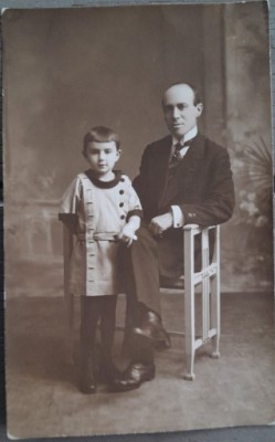 Foto veche tip CP / Foto Ideal / Tata si copil / Campina / interbelica / patern foto