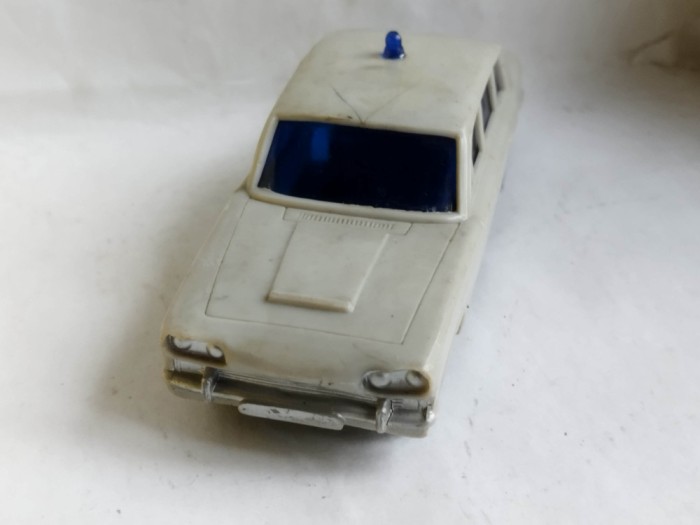 bnk jc Telsada Hong Kong - Triumph 2000 - cu frictiune