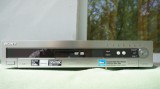 DVD recorder combo cu HDD 250Gb SONY model RDR-HX1000