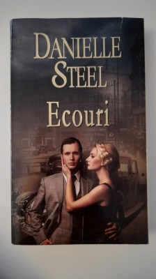 DANIELLE STEEL-ECOURI foto