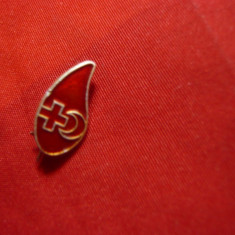 Insigna Donator de sange - Crucea Rosie si Semiluna ,metal si email , h=1,5cm