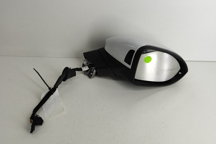 Oglinda laterală dreapta VW ID.3 E11 2022 OEM: 10C857508J 27874707
