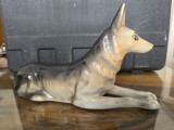 Bibelou vechi caine / lup portelan Cluj 21cm.