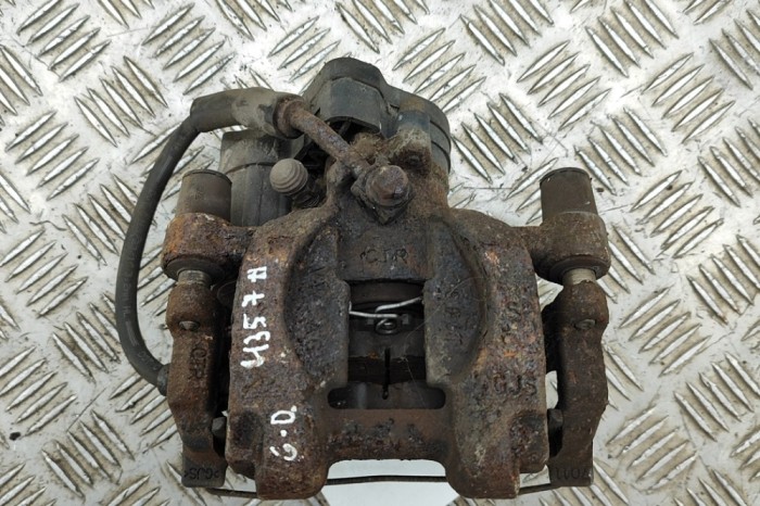 Etrier de fr&acirc;nă dreapta spate SKODA SUPERB III 3V3 2017 OEM: Hatchback | 24478873