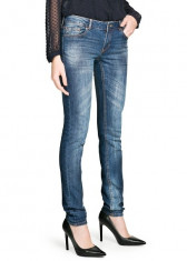 Jeans dama slim-fit cu talie normala de culoare bleumarin foto