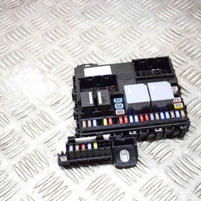 Modul panou de siguranțe JAGUAR I-PACE X590 2020 OEM: M9D3-14N030-AB,DH22-14B192-AA