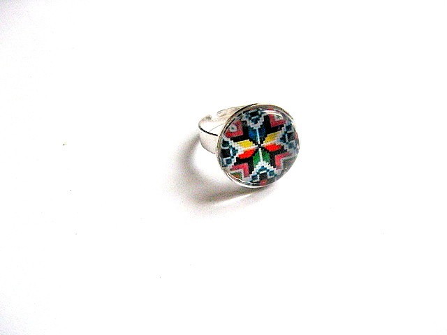 Inel reglabil cu motiv traditional, inel sticla 29753