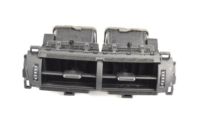 Gura de ventilație planșa de bord LEXUS NX _Z1_ 2019 OEM: 55670-78010 13577530