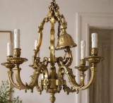 Boem candelabru de dimensiuni mari din bronz masiv in stilul Louis ,piesa cu o lucrătură de o foarte mare finețe,masiv