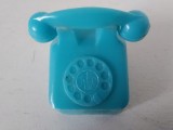 Ascutitoare veche chinezeasca de plastic, anii 70- 80, in forma de telefon, cca 3x3.5x3.5 cm
