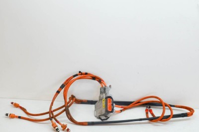 Alt modul de control TESLA MODEL S 2017 OEM: 1062600-10-C,1097000-10-E 14337169 foto
