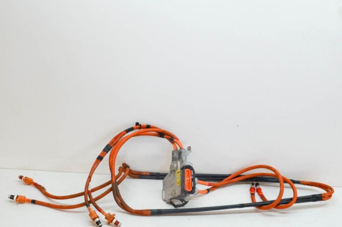 Alt modul de control TESLA MODEL S 2017 OEM: 1062600-10-C,1097000-10-E 14337169