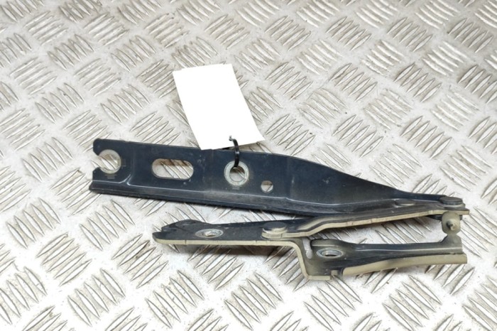 Balama capota dreapta față VW ID.3 E11 2021 OEM: 10A823302A 22573491