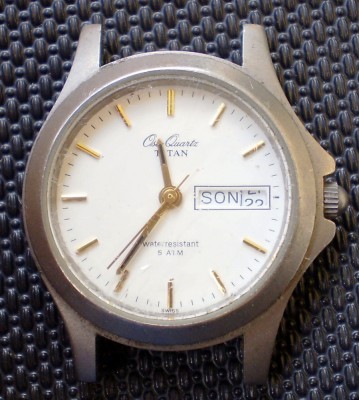 K.233 CEAS DE DAMA OSCO QUARTZ TITAN ETA THAILAND PENTRU PIESE foto