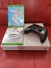 Xbox One S 4K / 1 controller / 1TB / FIFA 19 + FORZA 7 foto
