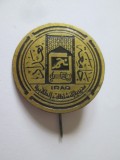 Rara! Iraq insigna colectie Concurs Scolar din anii 70,diametrul:36 mm