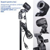 Cumpara ieftin Kit studio iluminare foto video cu trepied 200 cm, umbrela 87 cm, bec E27 150W 5500K si geanta transport, echipament profesional pentru streaming