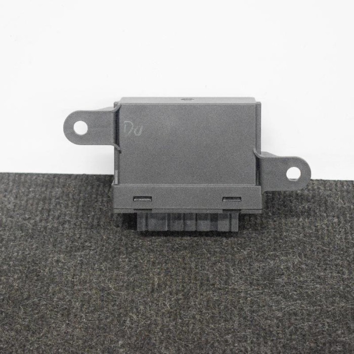 Unitate de control senzor de parcare PDC OPEL ASTRA K 2016 OEM: 39014008,420103327 10383968