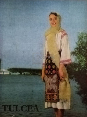 Elena Secosan - Le costume paysan roumain du departement de Tulcea (editia 1980) foto