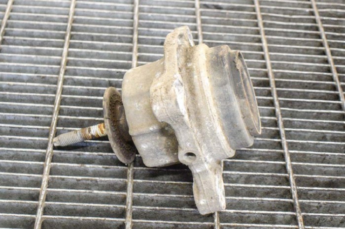 Suport motor dreapta FORD TRANSIT 2017 OEM: BK31-6A002,BK31-6A002- | 11089023