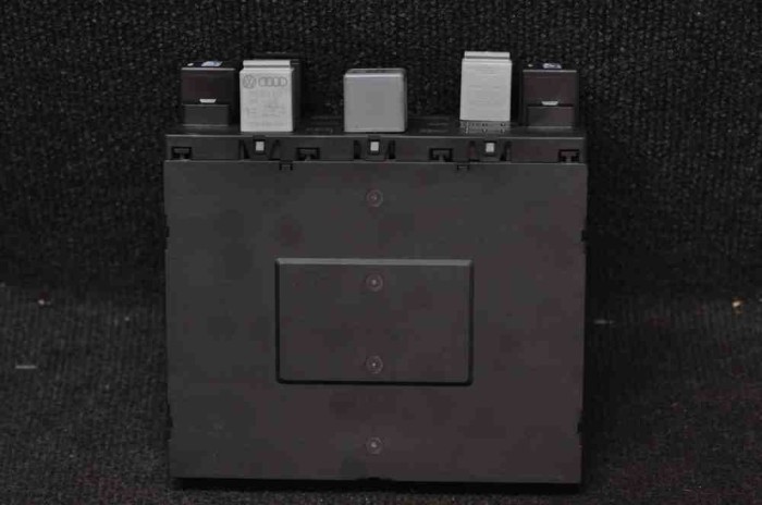 Modul de confort VW PASSAT B6 3C2 2007 OEM: 3C0937049AD 1508567