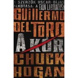 A k&oacute;r - PUHAT&Aacute;BLA - Guillermo Del Toro