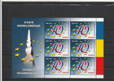ROMANIA 2017 10 ANI ROMANIA IN UNIUNEA EUROPEANA MINICOALA DE 6 TIMBRE CU MANSETA ILUSTRATA MNH NESTAMPILATA
