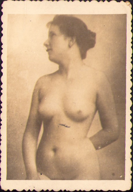 HST M193 Poză veche nud de femeie