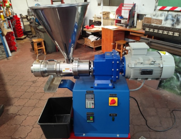 Presa ulei la rece 220V