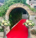 Inchiriere Coloane Romane cu Aranjamente Florale , Eleganta pentru Evenimentul Tau