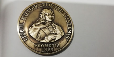 QW1 97 - Medalie - tematica militara - Liceul militar Dimitrie Cantemir 1989 foto